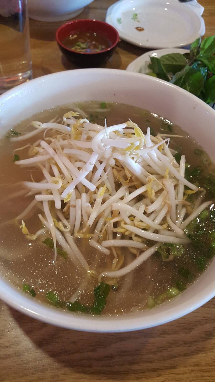 Vietnam Star Restaurant | restaurant | 3035 White Bear Ave, Maplewood, MN 55109, USA | 6517798623 OR +1 651-779-8623