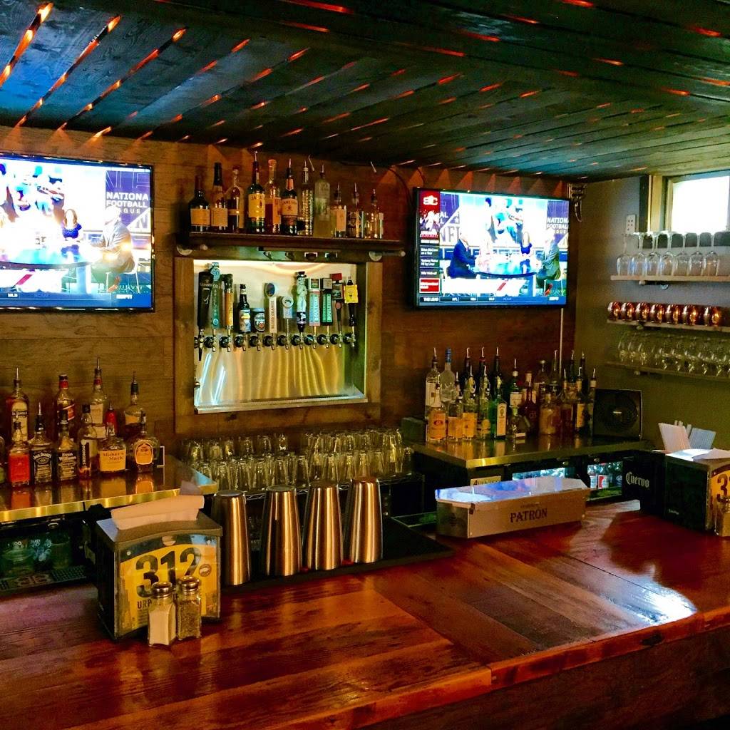 Dempseys Burger Pub at Clifton Square | restaurant | 3700 E Douglas Ave #78, Wichita, KS 67208, USA | 3164253831 OR +1 316-425-3831