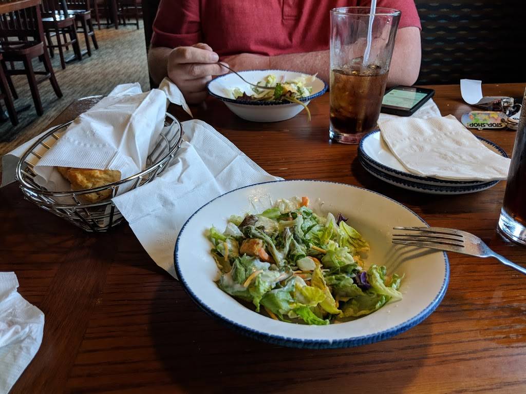 Red Lobster | restaurant | 801 Sunrise Hwy, Copiague, NY 11726, USA | 6318423640 OR +1 631-842-3640