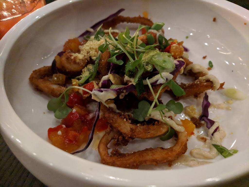 425˚F | restaurant | 100 Place Fabien Drapeau, Sainte-Thérèse, QC J7E 5W6, Canada | 4509519551 OR +1 450-951-9551