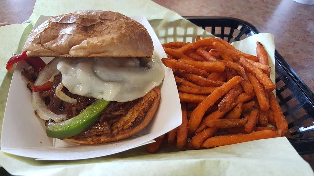 HOGGS Gourmet Grill | meal takeaway | 12625 Frederick St Ste E-9, Moreno Valley, CA 92553, USA | 9516531353 OR +1 951-653-1353