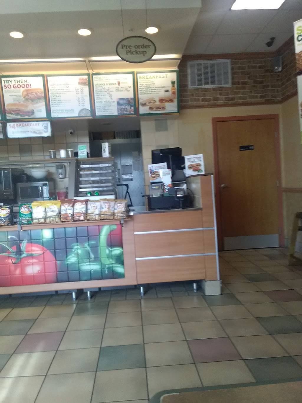 Subway Restaurants | restaurant | 520 W Tennyson Rd, Hayward, CA 94544, USA | 5107827852 OR +1 510-782-7852