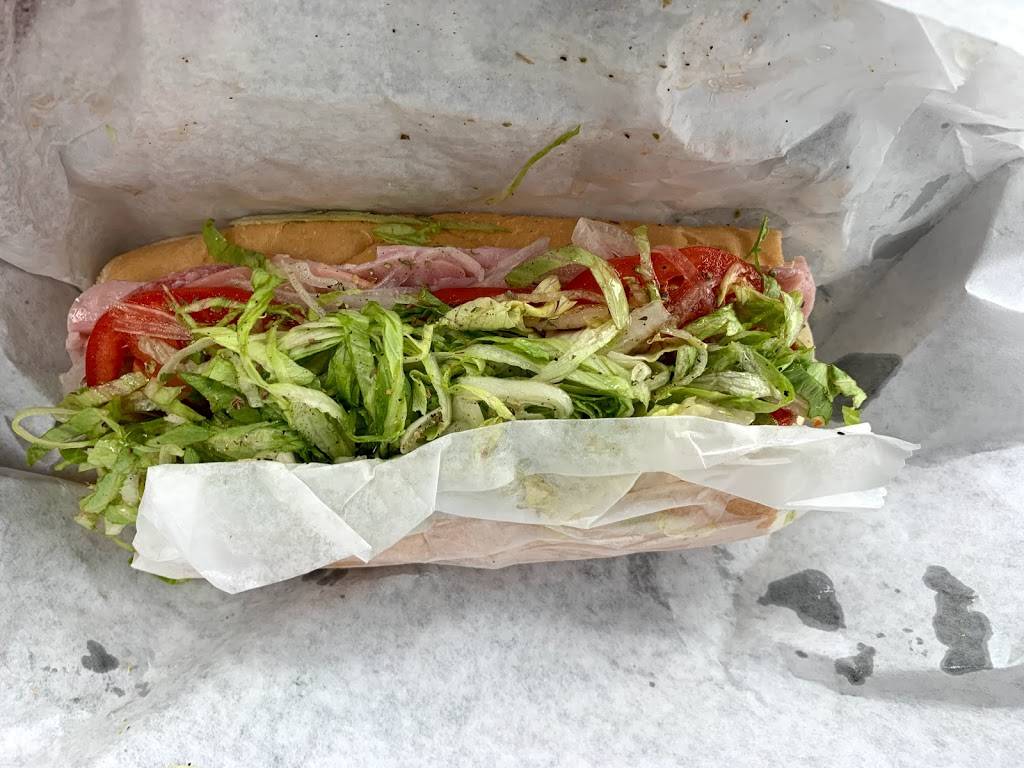 DeCaros Deli | restaurant | 47 Cedar St, Latrobe, PA 15650, USA | 7248794429 OR +1 724-879-4429