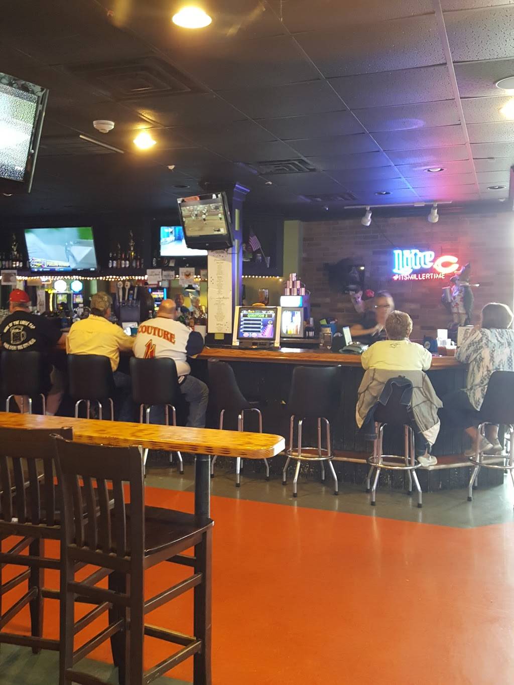 Mccritters | restaurant | 2801 Court St, Pekin, IL 61554, USA | 3096426556 OR +1 309-642-6556