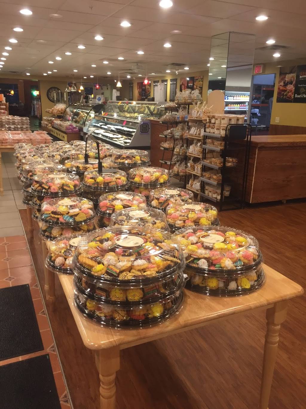 Leos Bakery and Deli | bakery | 101 Despatch Dr, East Rochester, NY 14445, USA | 5852491000 OR +1 585-249-1000