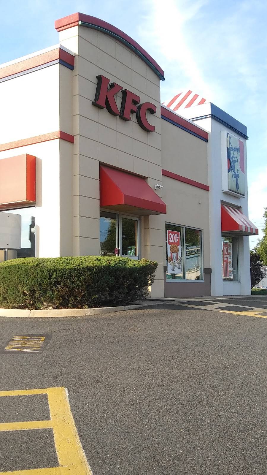 KFC | meal takeaway | US-130, Burlington, NJ 08016, USA | 6093862680 OR +1 609-386-2680