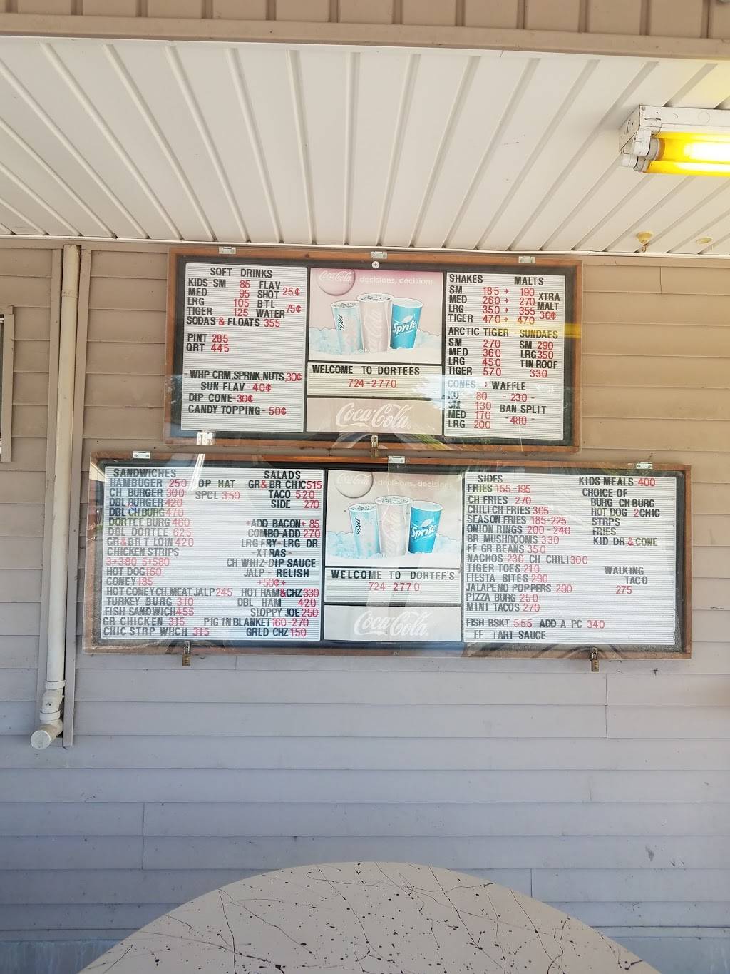 Dortees Drive In | restaurant | 1101 N Harrison St, Alexandria, IN 46001, USA | 7657242770 OR +1 765-724-2770