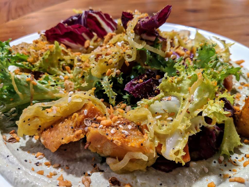 Grape and Grain | restaurant | 620 E 6th St, New York, NY 10009, USA | 6464904029 OR +1 646-490-4029