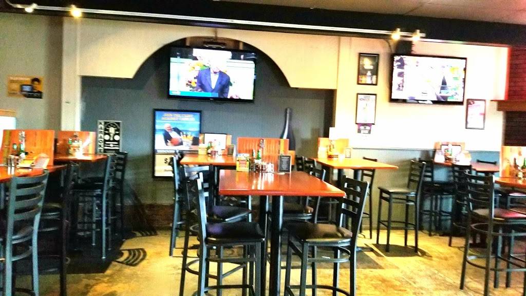 Gators Pub & Eatery | restaurant | 11475 SW Pacific Hwy, Tigard, OR 97223, USA | 5032930356 OR +1 503-293-0356