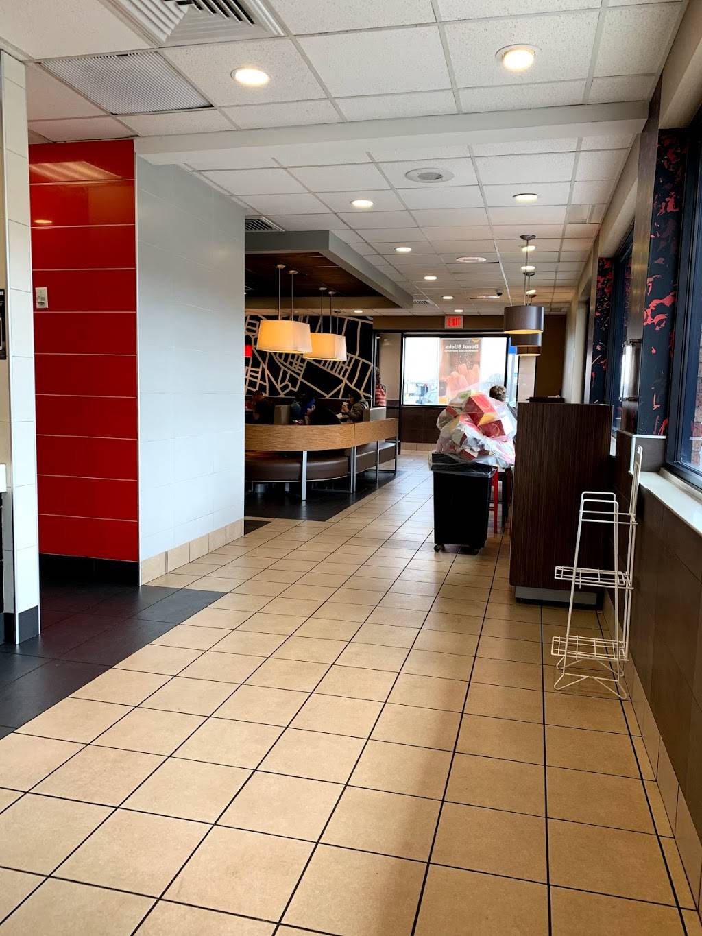 McDonalds | cafe | 6350 W Kellogg Dr, Wichita, KS 67209, USA | 3169422791 OR +1 316-942-2791