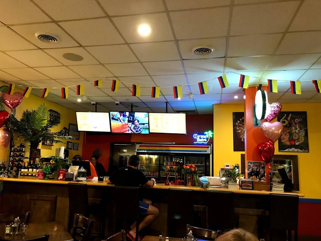 El Bochinche Restaurant | restaurant | 12743 SW 42nd St, Miami, FL 33175, USA | 3054807667 OR +1 305-480-7667