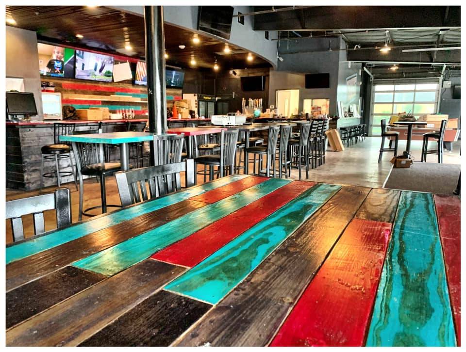 Deuces Bar | restaurant | 2110 W Northwest Hwy Suite A, Dallas, TX 75220, USA | 4694668218 OR +1 469-466-8218