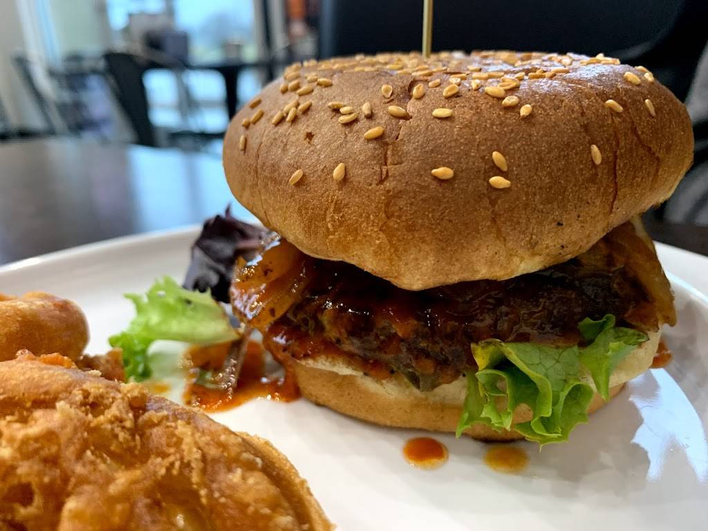 BurgerIM | restaurant | 650 W Carmel Dr, Carmel, IN 46032, USA | 3176692256 OR +1 317-669-2256