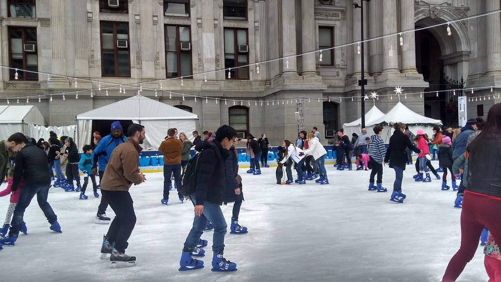 Two Penn Center Building | restaurant | 2 Penn Center Plz, Philadelphia, PA 19102, USA | 2155685468 OR +1 215-568-5468