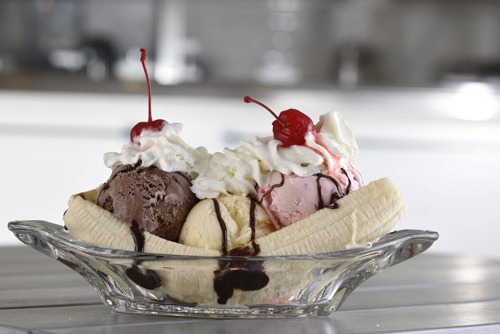 Cream & Sugar Cafe | cafe | 7 P T Barnum Square, Bethel, CT 06801, USA | 2038006623 OR +1 203-800-6623