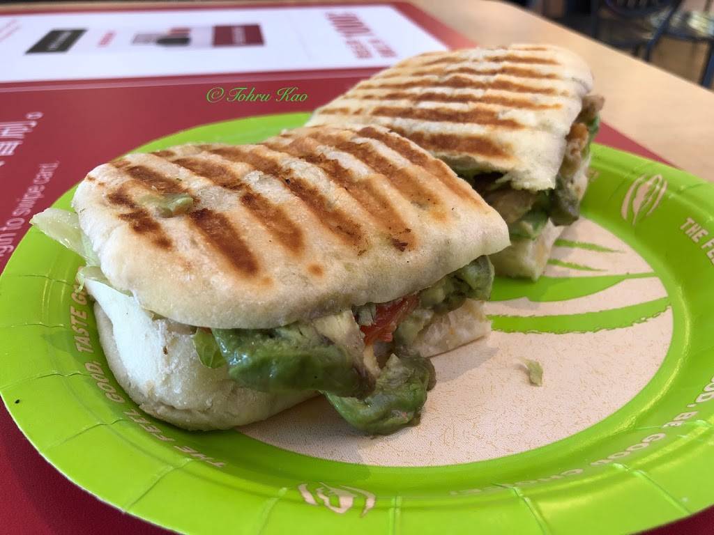 Green Leafs & Bananas | restaurant | 3410 Livermore Outlets Dr Fc1, Livermore, CA 94551, USA | 9252927226 OR +1 925-292-7226