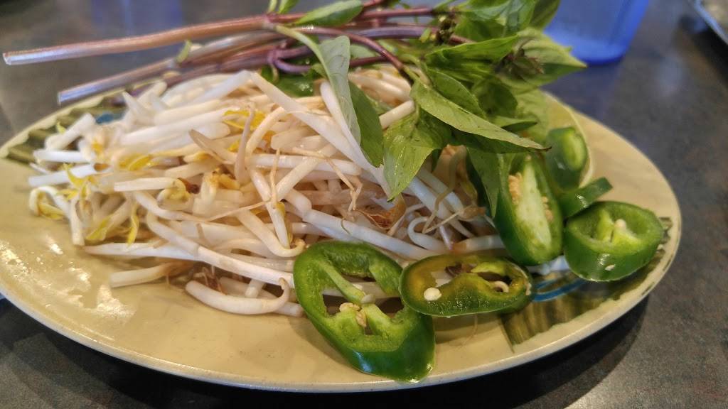 PHO 2000 | restaurant | 17801 Pioneer Blvd, Artesia, CA 90701, USA | 5624678013 OR +1 562-467-8013
