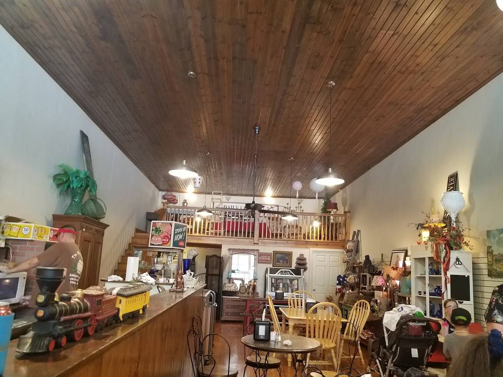 The Pickle Barrel |  | 401 Broadway St, Elsberry, MO 63343, USA | 5738985658 OR +1 573-898-5658