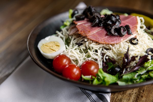 Geracis Restaurant Historic Willoughby | restaurant | 4127 Erie St, Willoughby, OH 44094, USA | 4402206347 OR +1 440-220-6347