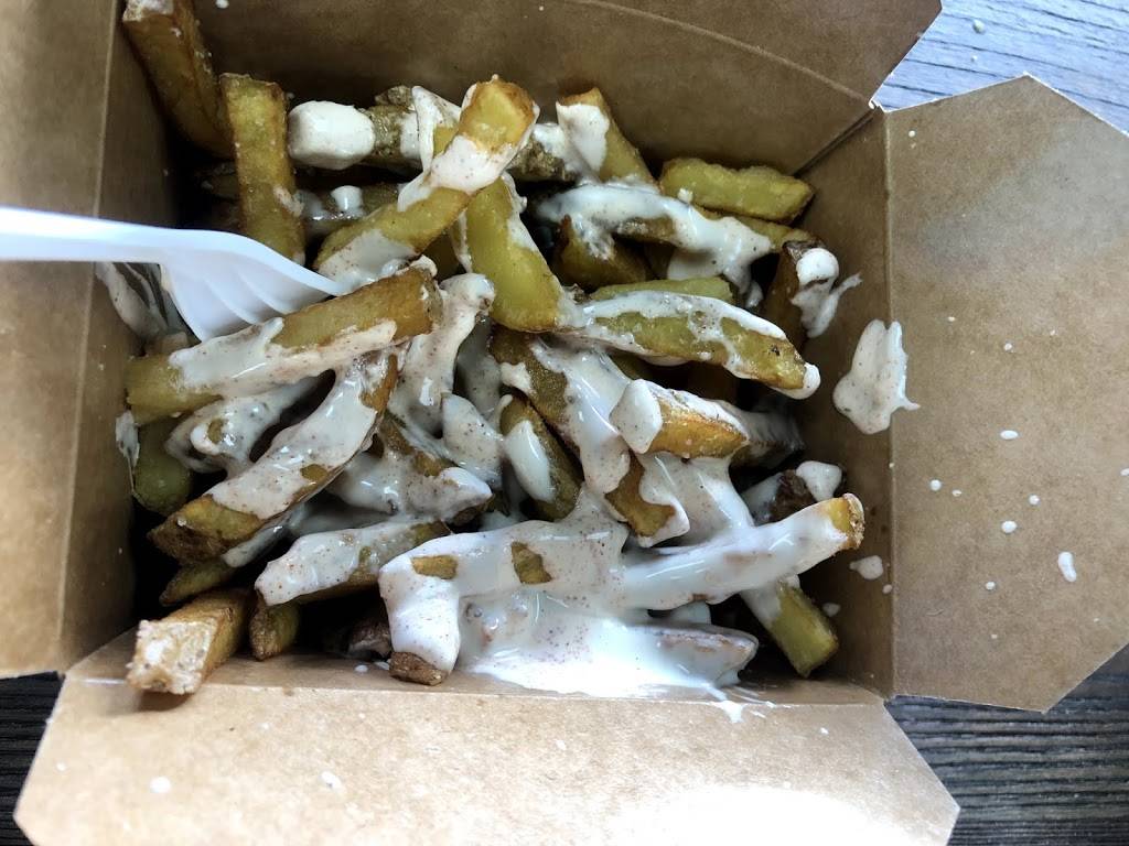 Shawarma Queenz | restaurant | 305 Port Union Rd Unit 2, Scarborough, ON M1C 2L5, Canada | 6477483393 OR +1 647-748-3393