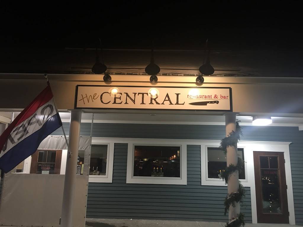 The Central Restaurant & Bar | restaurant | 127 Long Sands Rd, York, ME 03909, USA | 2073518363 OR +1 207-351-8363