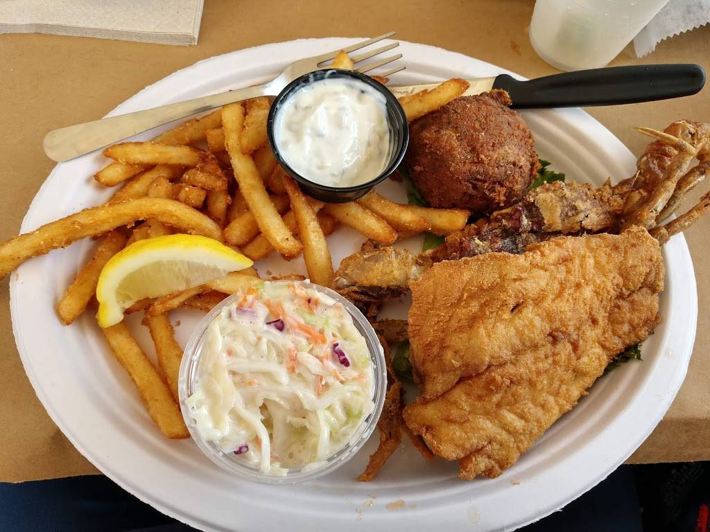 Cantlers Riverside Inn | restaurant | 458 Forest Beach Rd, Annapolis, MD 21409, USA | 4107571311 OR +1 410-757-1311