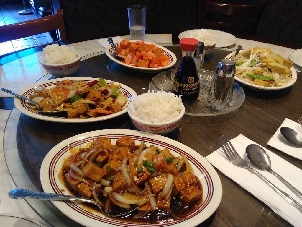 Saigon Kitchen | restaurant | 249 E Main St, Monroe, WA 98272, USA | 3607946612 OR +1 360-794-6612