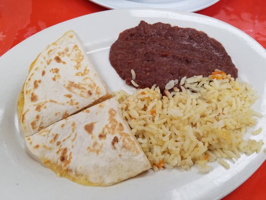 La Morenita Restaurant | restaurant | 2201 S Thompson St, Springdale, AR 72764, USA | 4797512177 OR +1 479-751-2177