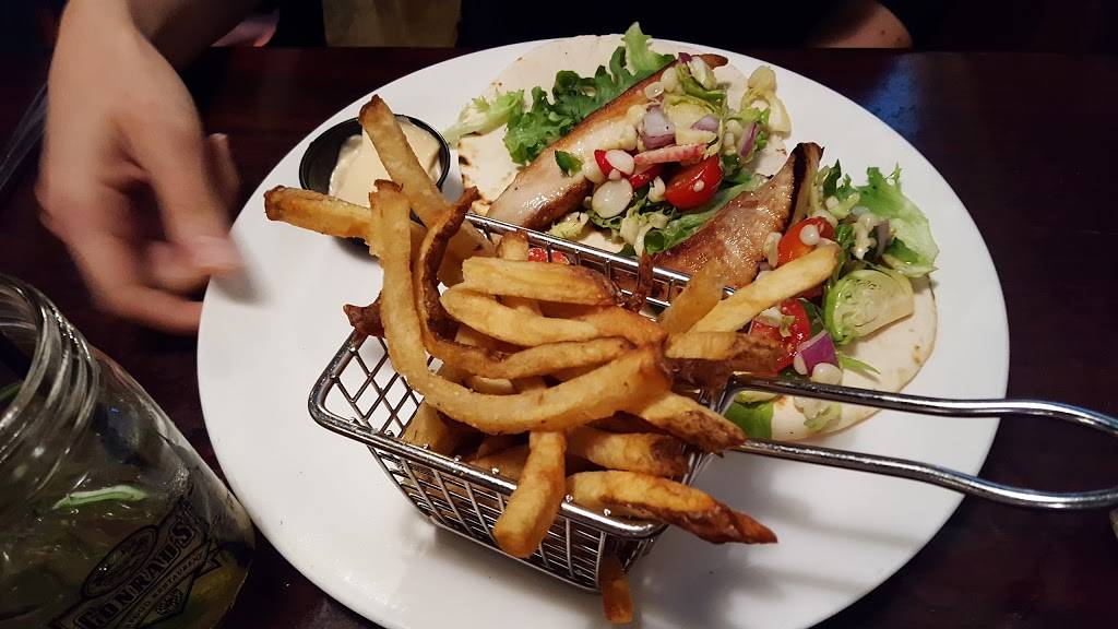 Conrads Seafood Restaurant -Perry Hall, MD | restaurant | 9654 Belair Rd, Perry Hall, MD 21236, USA | 4105293474 OR +1 410-529-3474