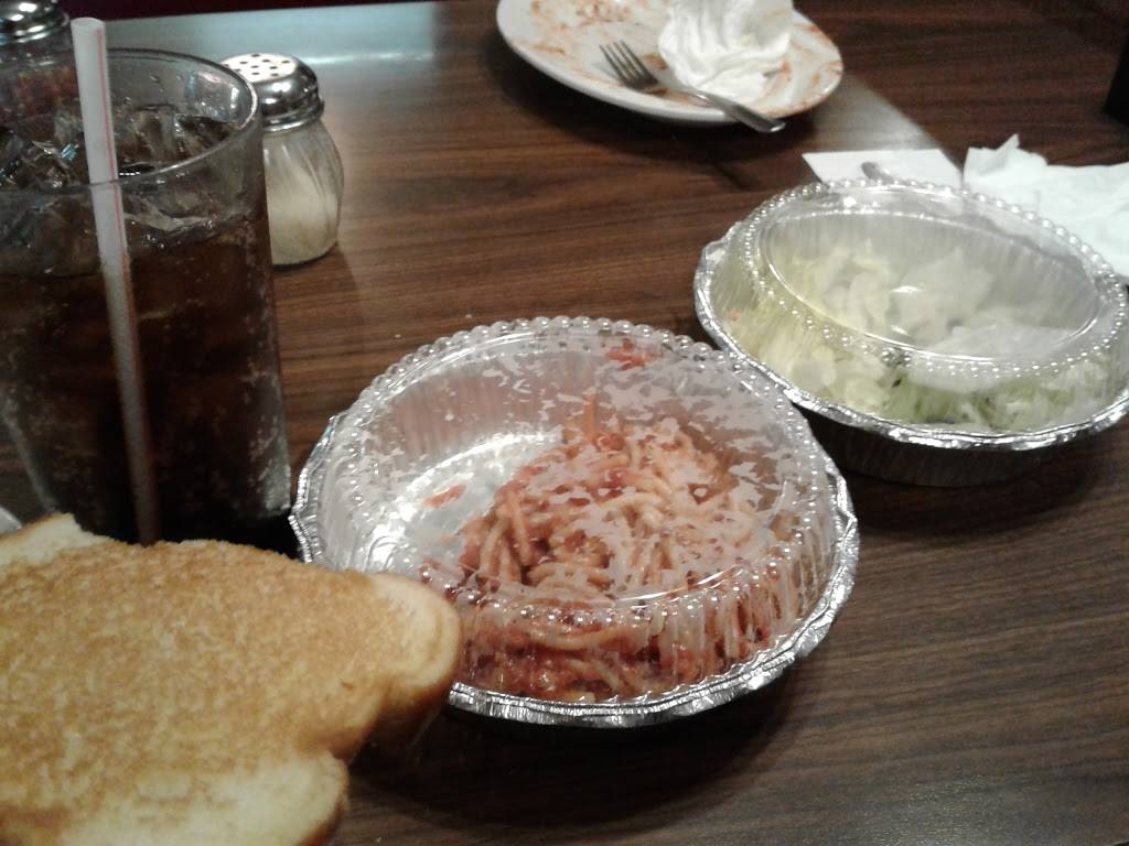 Nicks Pizzeria | restaurant | 201 McCausland St, Carlinville, IL 62626, USA | 2178544544 OR +1 217-854-4544