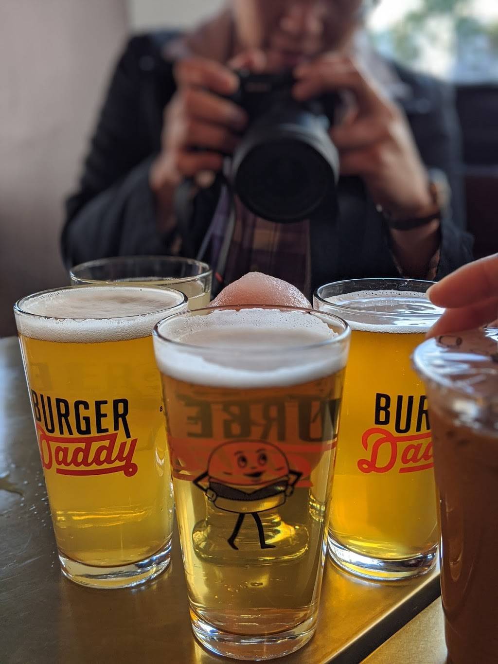 Burger Daddy | restaurant | 149 Linden Ave, Long Beach, CA 90802, USA | 5629800137 OR +1 562-980-0137