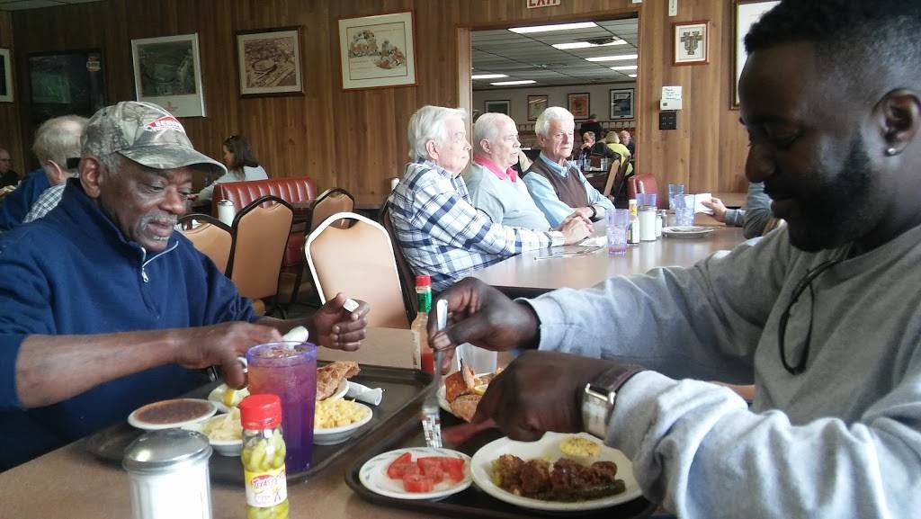 Wrights Cafeteria | restaurant | 5403 N Middlebrook Pike, Knoxville, TN 37921, USA | 8655882040 OR +1 865-588-2040