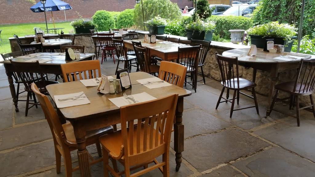 Hoffman House | restaurant | 94 N Front St, Kingston, NY 12401, USA | 8453382626 OR +1 845-338-2626