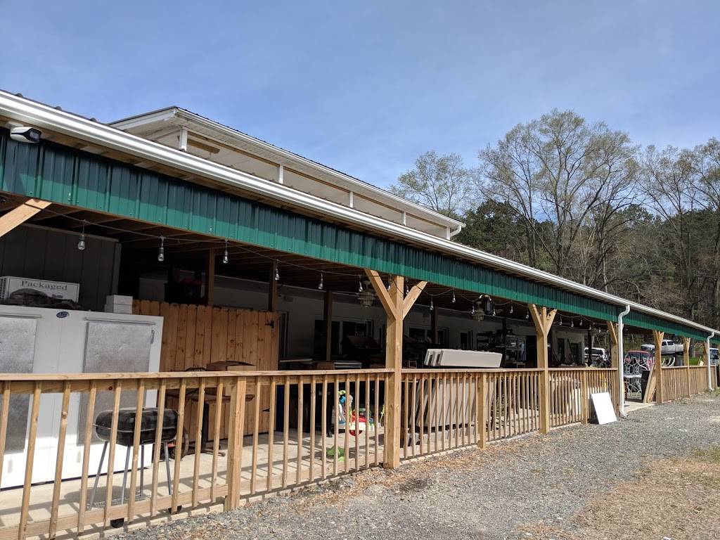 Scallywags Bar & Grill | restaurant | 700 Lake Forest Dr, New London, NC 28127, USA | 3364612565 OR +1 336-461-2565