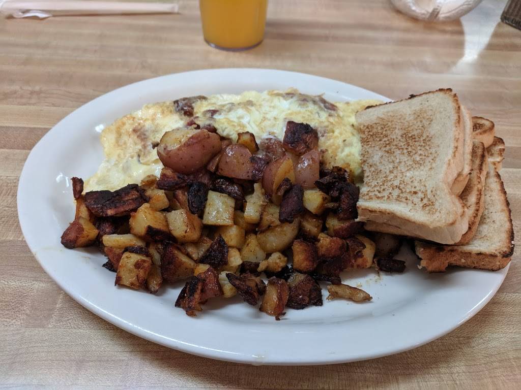 Chez Ben Diner | restaurant | 927 Center St, Manchester, CT 06040, USA | 8606494011 OR +1 860-649-4011