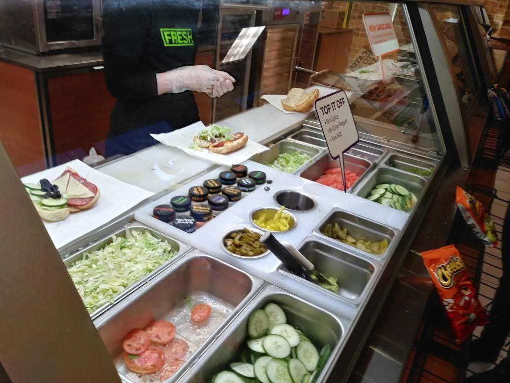 Subway Restaurants | restaurant | 1850 SW Skyline Blvd #3a, Portland, OR 97221, USA | 5034459580 OR +1 503-445-9580