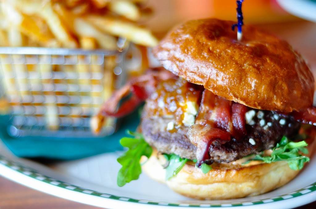 Barneys Beanery Burbank | restaurant | 250 N 1st St, Burbank, CA 91502, USA | 8185242912 OR +1 818-524-2912