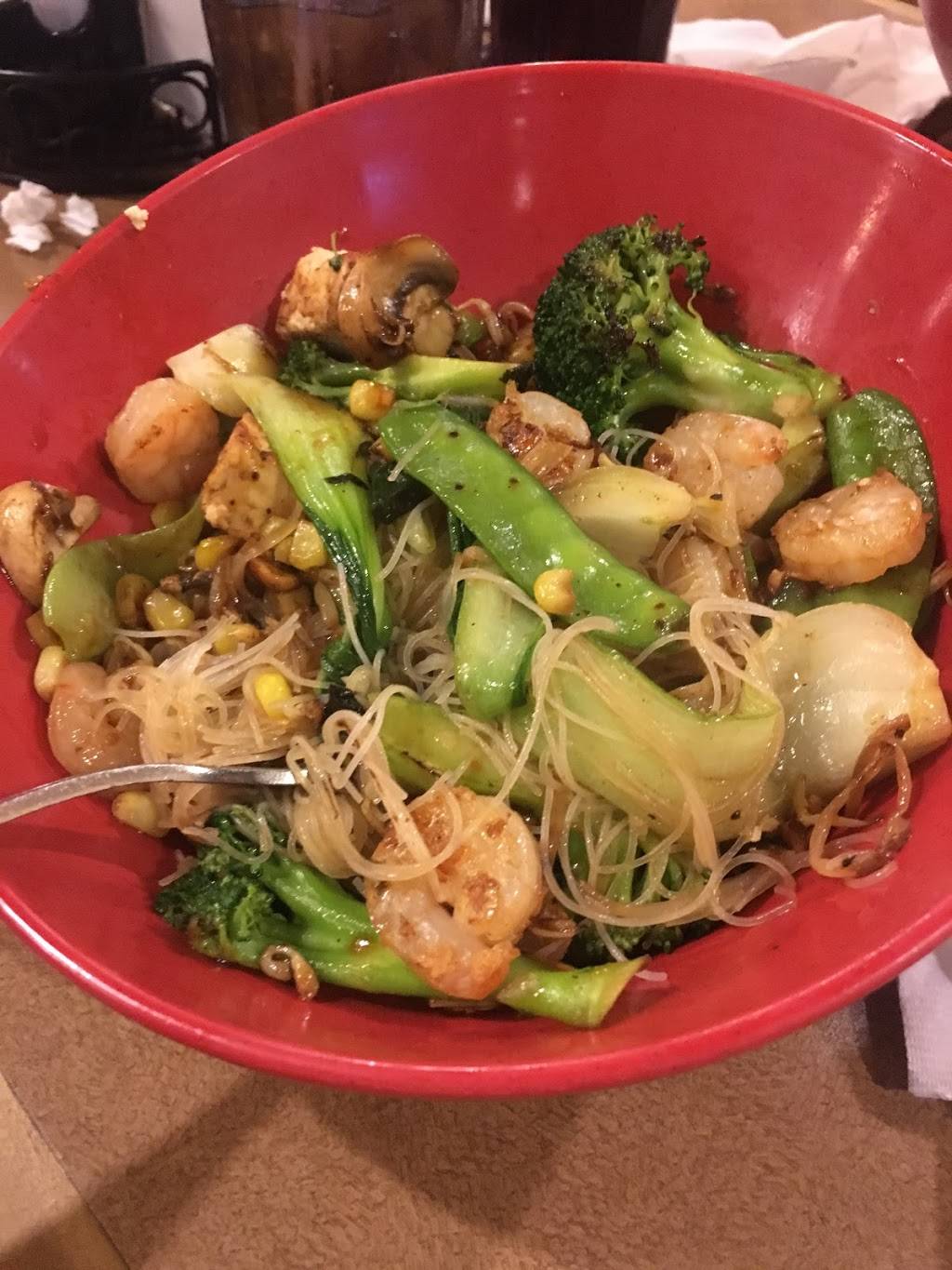 Hot Bowl Mongolian Grill | restaurant | 17440 W Grand Pkwy S, Sugar Land, TX 77479, USA | 2812392988 OR +1 281-239-2988