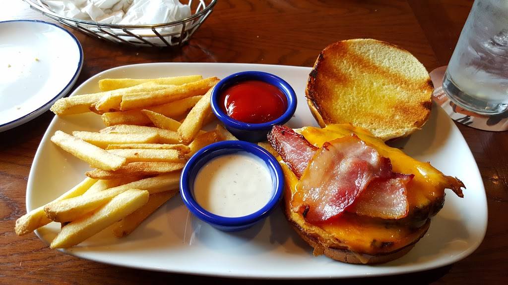 Red Lobster | restaurant | 104 TX-332, Lake Jackson, TX 77566, USA | 9792978580 OR +1 979-297-8580