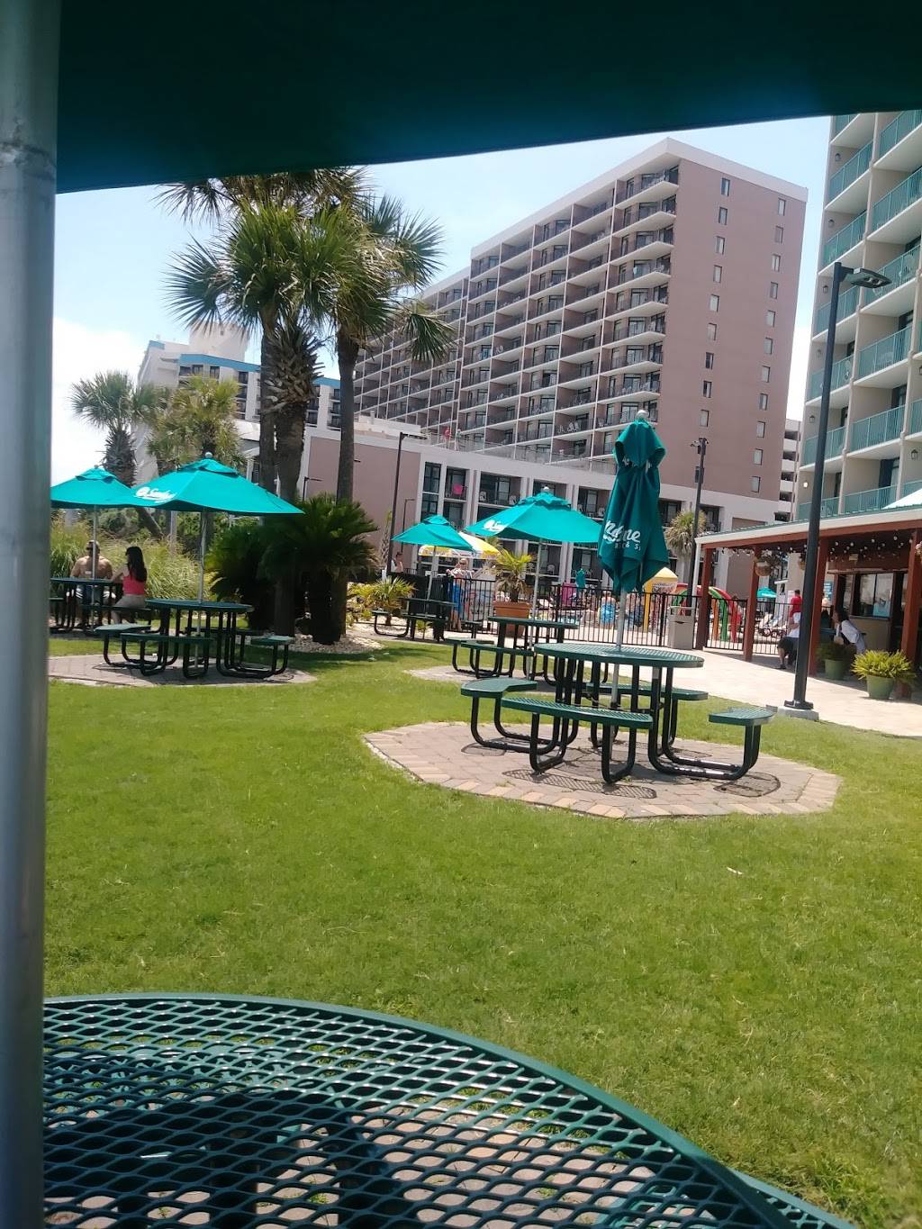 Oceanside 74 Restaurant and Lounge | restaurant | 201 74th Ave N, Myrtle Beach, SC 29572, USA | 8436925183 OR +1 843-692-5183