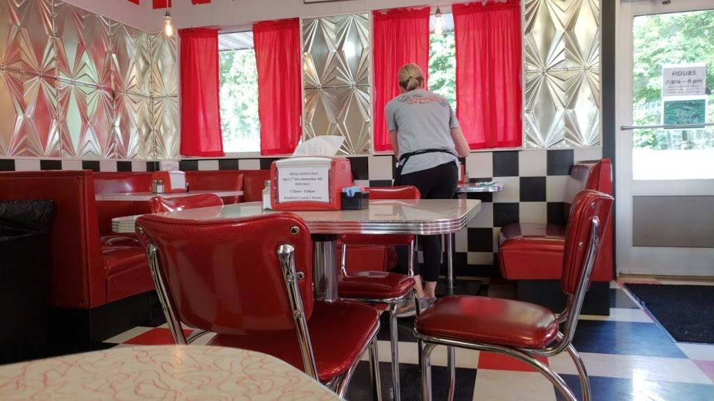 Kremeland | restaurant | 514 N Main St, Navarre, OH 44662, USA | 3308795018 OR +1 330-879-5018