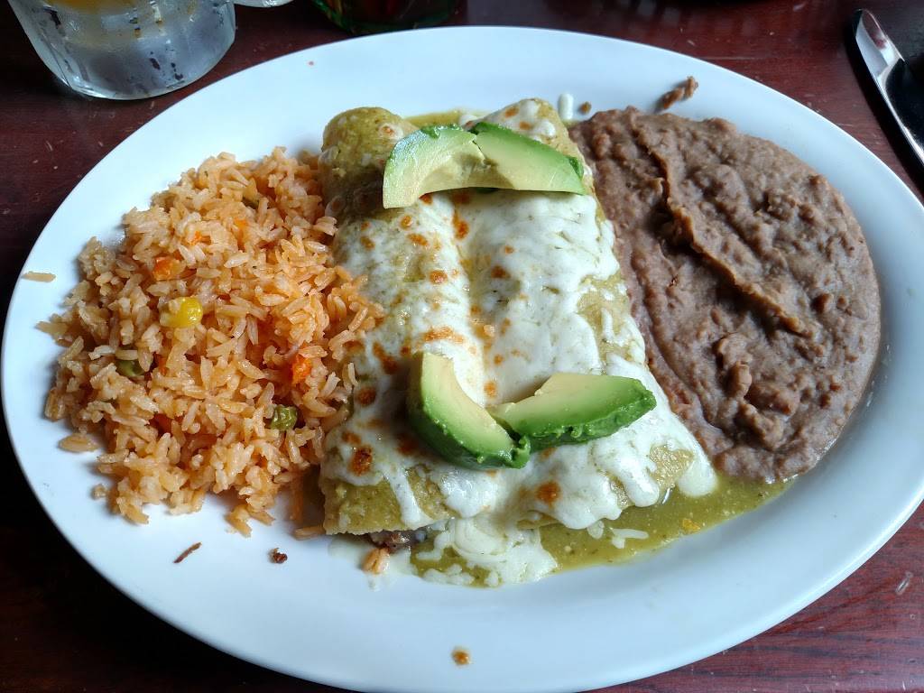 Chachis Mexican Restaurant | restaurant | 4300 Town Center Pl, Kingwood, TX 77339, USA | 2813601789 OR +1 281-360-1789