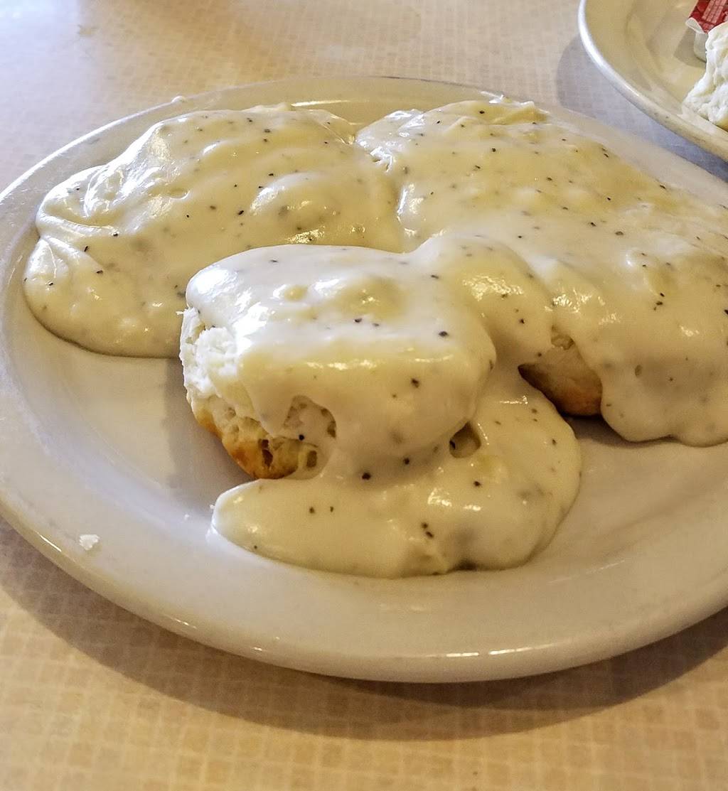 Copper Kettle | restaurant | 276 Main Cross St, Charlestown, IN 47111, USA | 8122564257 OR +1 812-256-4257