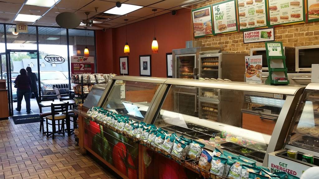 Subway | restaurant | Cornerstone Place, 3501 Old Greenwood Rd Suite 20, Fort Smith, AR 72903, USA | 4796488688 OR +1 479-648-8688