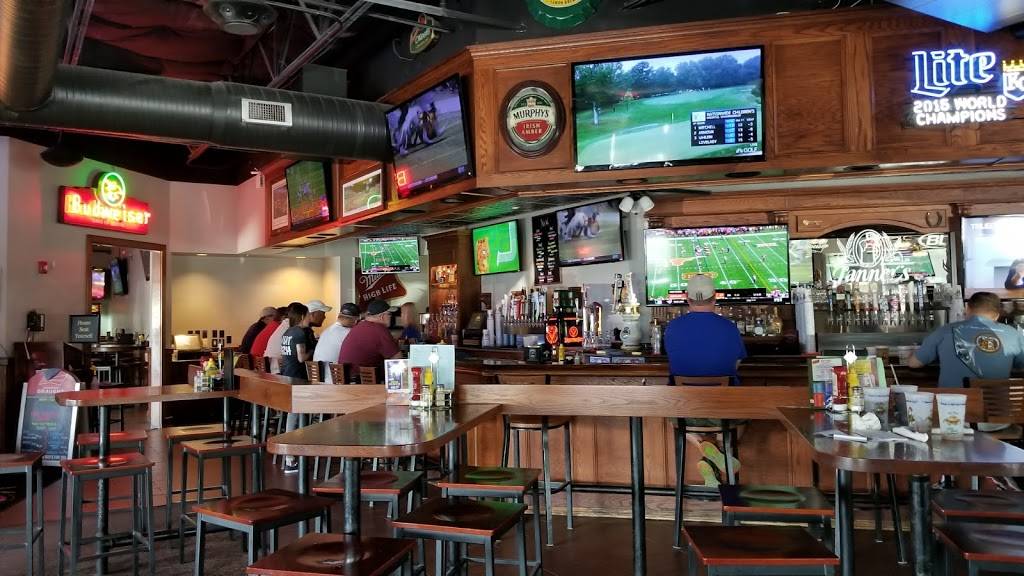 Tanners Bar & Grill | restaurant | 22374 W 66th St, Shawnee, KS 66226, USA | 9137458100 OR +1 913-745-8100