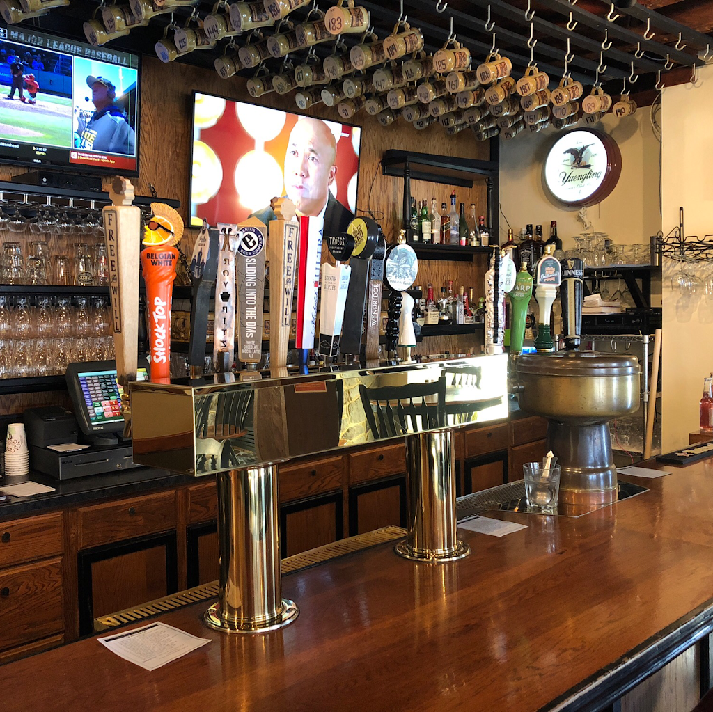 Stoners On the Square | restaurant | 5 N Main St, Mercersburg, PA 17236, USA | 7173285011 OR +1 717-328-5011