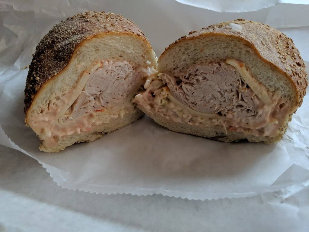 Brennans Delicatessen of Middletown | restaurant | 212 NJ-35, Red Bank, NJ 07701, USA | 7328421200 OR +1 732-842-1200