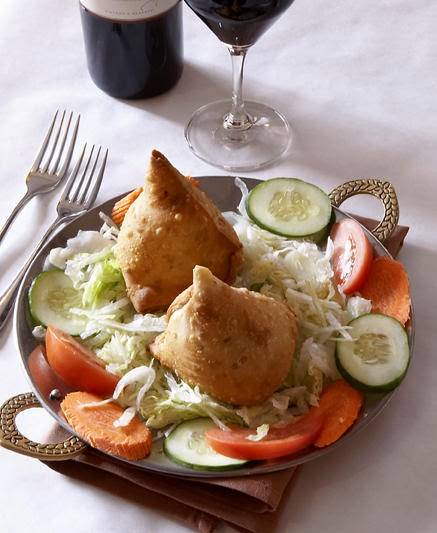 Curry Hut Indian and Nepalese Highwood (Go to curryhuttogo.com f | meal takeaway | 410 Sheridan Rd, Highwood, IL 60040, USA | 8474322889 OR +1 847-432-2889