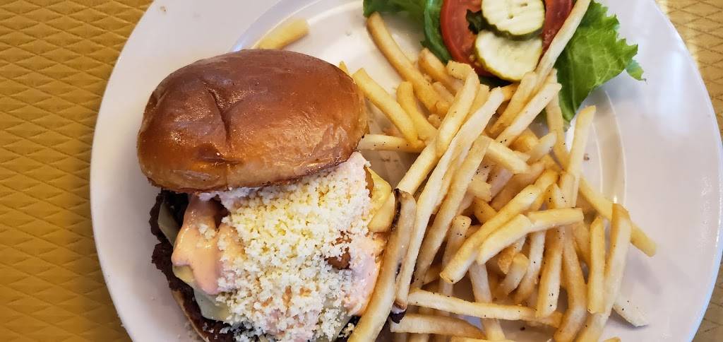 Luckys Burger & Brew | restaurant | 1144 Alpharetta St, Roswell, GA 30075, USA | 7705185695 OR +1 770-518-5695