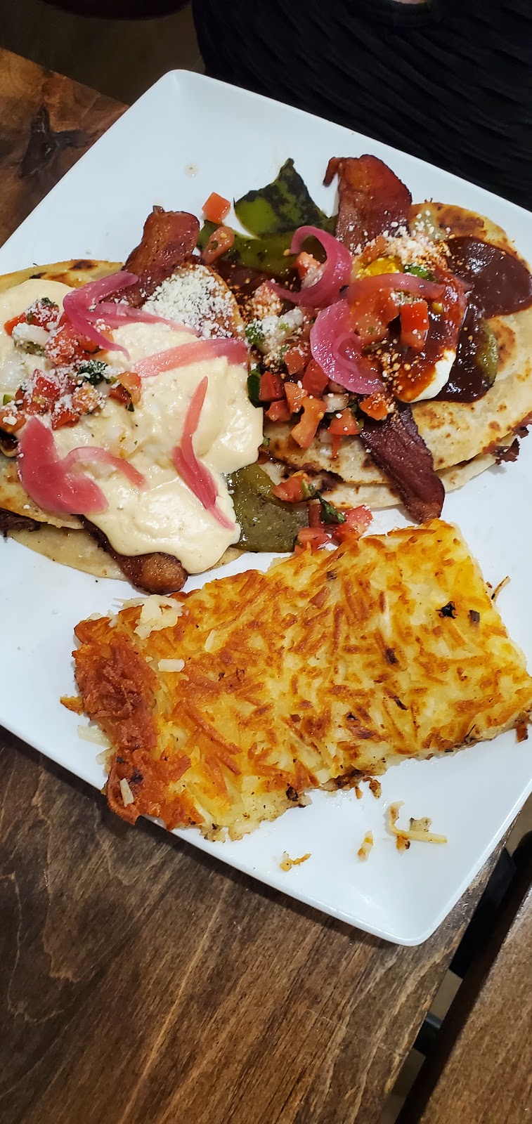 Baja Cafe on Broadway | restaurant | 7002 E Broadway Blvd, Tucson, AZ 85710, USA | 5204954772 OR +1 520-495-4772